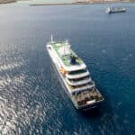 Nastavlja se drama na oceanu. Evakuiraju putnike sa simptomima tesÌŒke zaraze, africÌŒka zemlja odbila primiti kruzer