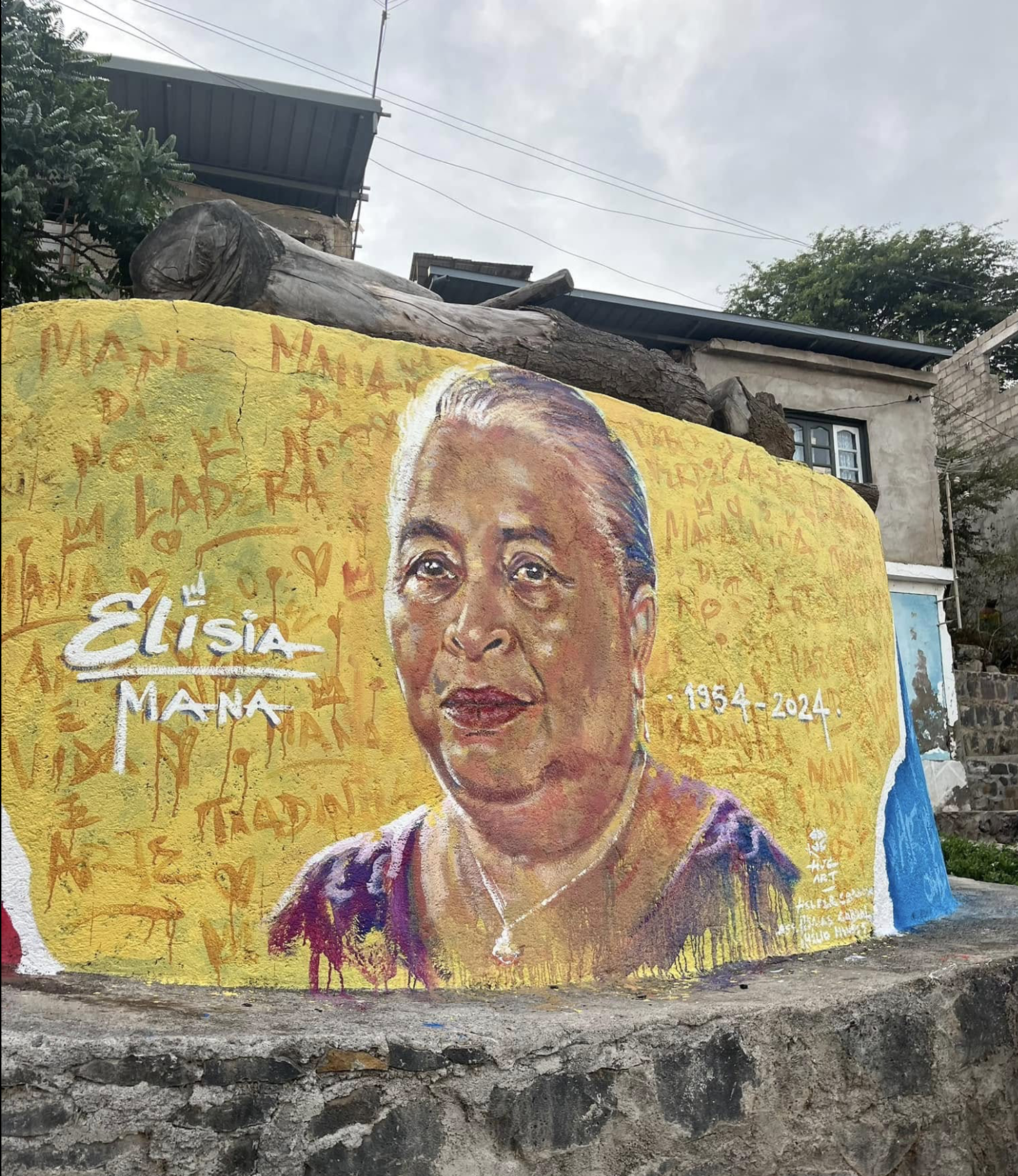 Dona Elisia -  Txadinha, Praia